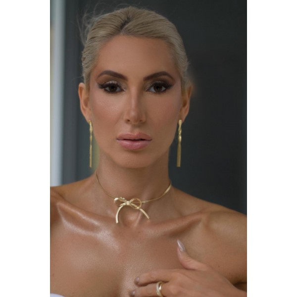 Choker amanda fita com laço folheado a ouro 18k