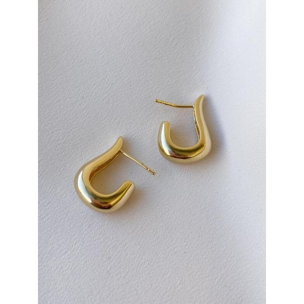 Brinco argola nina folheado a ouro 18k